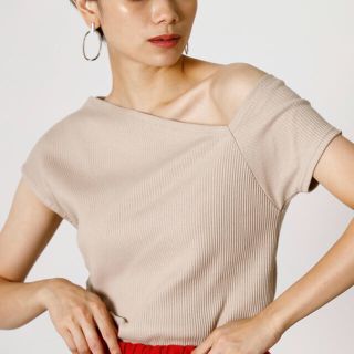 アズールバイマウジー(AZUL by moussy)の最終値下げ＊美品＊アズール バイ マウジー トップス(カットソー(半袖/袖なし))