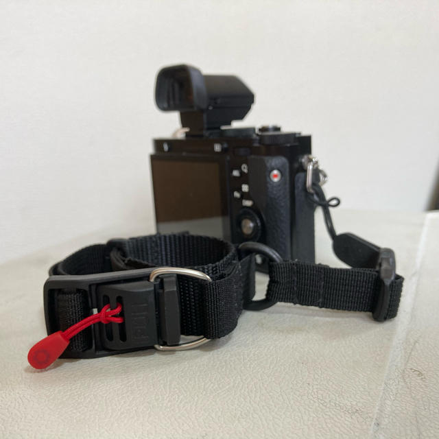 DSPTCH FIDLOCK CAMERA WRIST STRAP スマホ/家電/カメラのスマホアクセサリー(ネックストラップ)の商品写真