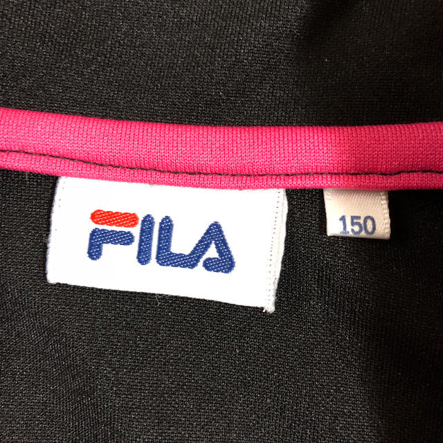 FILA(フィラ)のFIRA 女児150 上下ジャージ スポーツ/アウトドアのランニング(ウェア)の商品写真