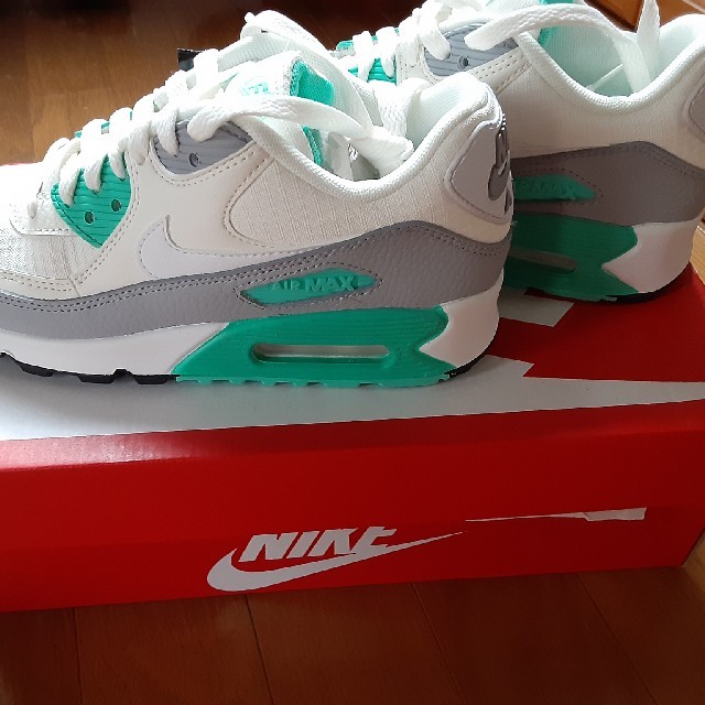 ナイキAIRMAX90