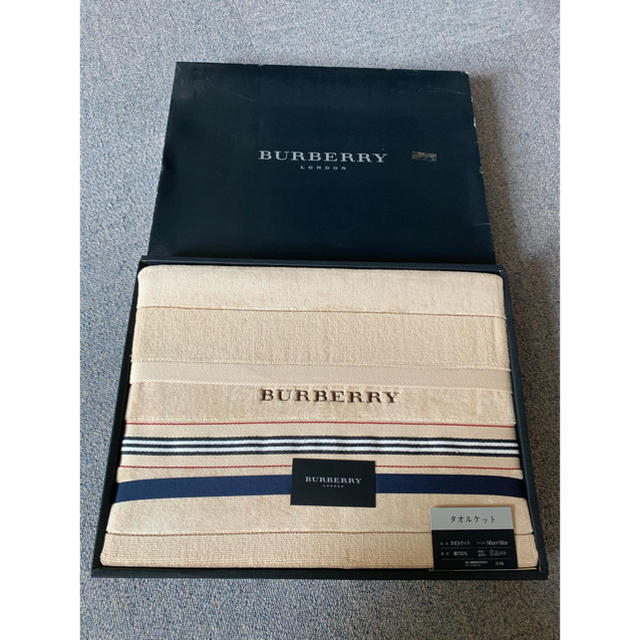 BURBERRY(バーバリー)の✴︎今日だけ限定値下げ！✴︎バーバリー　タオルケット キッズ/ベビー/マタニティの寝具/家具(タオルケット)の商品写真