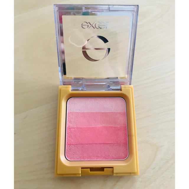 サナ エクセル グラデーションチーク N    GC01 ローズピンク コスメ/美容のベースメイク/化粧品(チーク)の商品写真