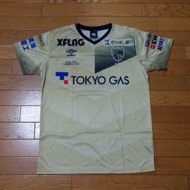 FC東京　20周年記念ユニフォーム型Tシャツ スポーツ/アウトドアのサッカー/フットサル(ウェア)の商品写真