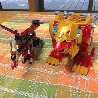 バンダイ(BANDAI)のゴーカイジャー　マジドラゴンとガオライオン(キャラクターグッズ)