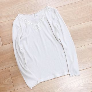 ハニーズ(HONEYS)のレースVネックTシャツ カットソー   トップス(カットソー(長袖/七分))