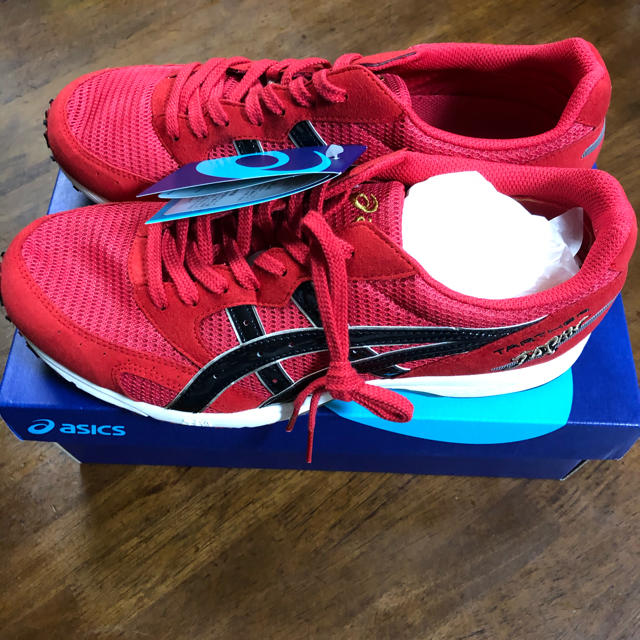 asics(アシックス)のターサージャパン27.5cm スポーツ/アウトドアのランニング(シューズ)の商品写真