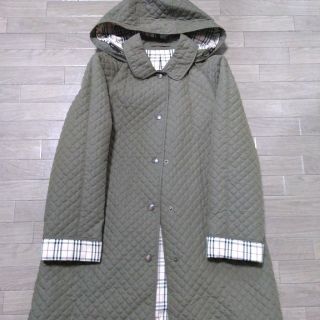 バーバリー(BURBERRY)のBURBERRY　キルティングコート　あや様専用(ロングコート)