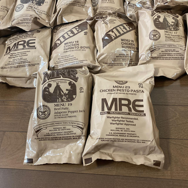  米軍 MRE レーション 21  個　セット　送料無料 エンタメ/ホビーのミリタリー(個人装備)の商品写真