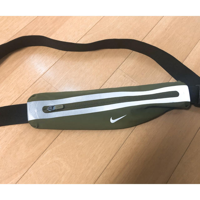 NIKE(ナイキ)のNIKE 斜め掛け メンズのバッグ(ボディーバッグ)の商品写真