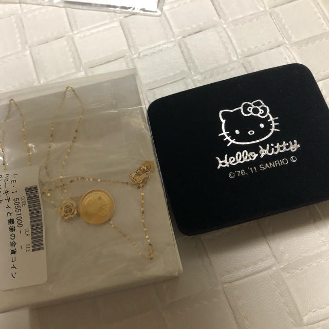最新入荷 ハローキティ - ハローキティと薔薇の金貨宝飾純金コインペンダント ネックレス 最新入荷 ハローキティ - ハローキティと薔薇の金貨宝飾純金コインペンダント ネックレス