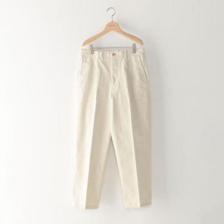 スティーブンアラン(steven alan)のsteven alan ホワイトパンツ　ナチュラル　アイボリー　スラックス(スラックス)