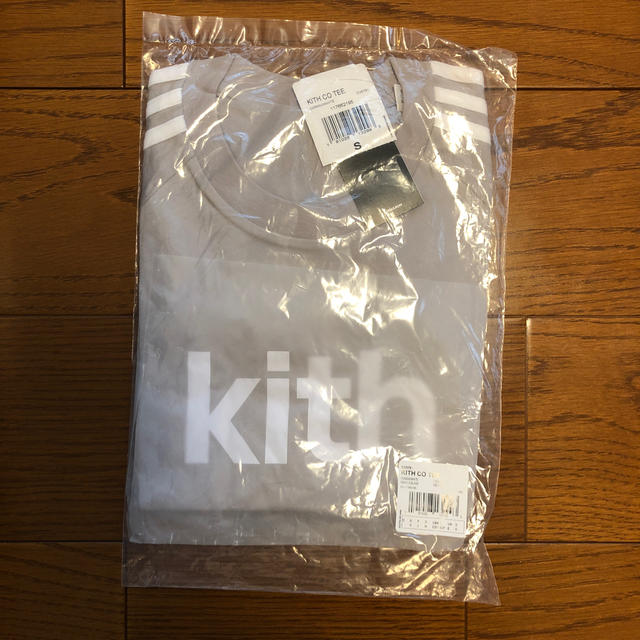 adidas(アディダス)のKITH X ADIDAS SOCCER ADI LOGO TEE メンズのトップス(Tシャツ/カットソー(半袖/袖なし))の商品写真