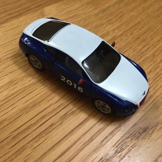 ボーネルンド(BorneLund)のボーネルンド 2016 限定 非売品 ミニカー(ミニカー)