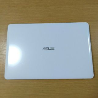 エイスース(ASUS)のASUS VivoBook X540LA-WHITE ジャンク品(ノートPC)