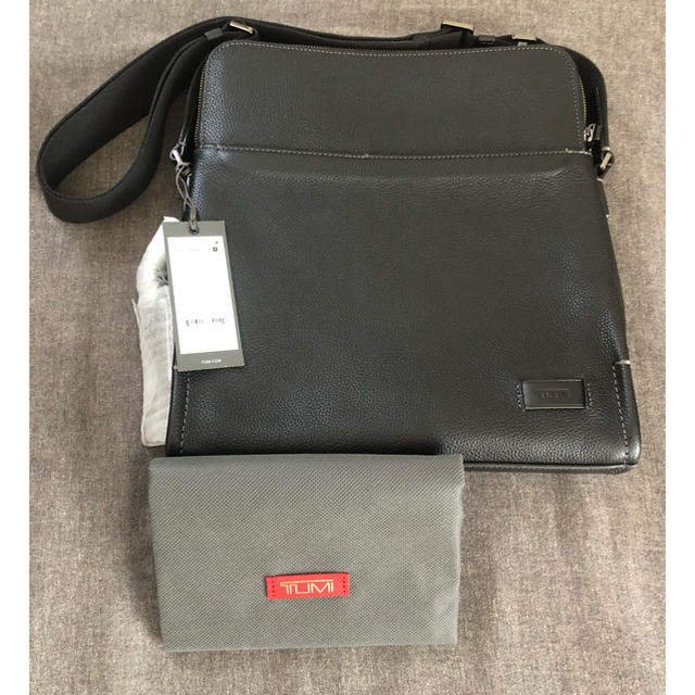 【新品未使用】TUMI ショルダーバッグ Stratton Crossbody