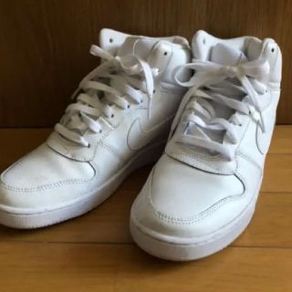 ナイキ(NIKE)のNIKE WMNS EBERNON MID 25.5cm(スニーカー)