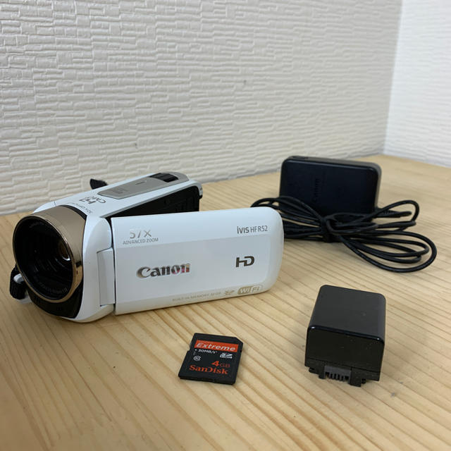 Canon(キヤノン)のキヤノン ビデオカメラ iVIS HF R52 IVISHFR52WH ホワイト スマホ/家電/カメラのカメラ(ビデオカメラ)の商品写真