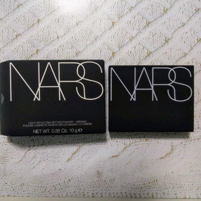 NARS(ナーズ)のNARS ライトリフレクティング セッティングパウダー プレストN　10g コスメ/美容のベースメイク/化粧品(フェイスパウダー)の商品写真