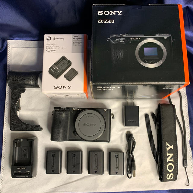 【美品】SONY α6500 本体 オマケ付きミラーレス一眼