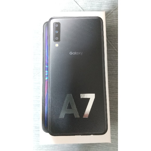 Galaxy A7 ブラック 64GB SIMフリー 楽天モバイル スマホ/家電/カメラのスマートフォン/携帯電話(スマートフォン本体)の商品写真