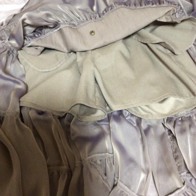 REDYAZEL(レディアゼル)のレディアゼル スカート 試着のみ ２０２０ ss sサイズ グレー レディースのスカート(ロングスカート)の商品写真