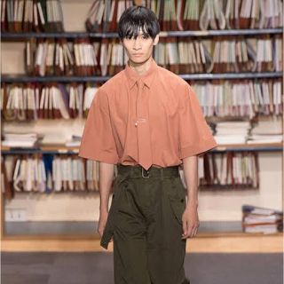 ドリスヴァンノッテン(DRIES VAN NOTEN)のDRIES VAN NOTEN シャツ(Tシャツ/カットソー(半袖/袖なし))