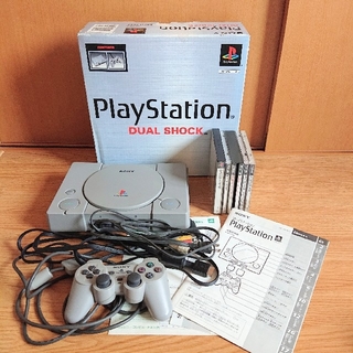 プレイステーション(PlayStation)のSONY SCPH-7000+ソフト5本(家庭用ゲーム機本体)