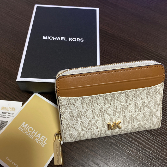 Michael Kors(マイケルコース)の美品マイケルコース  小銭入れ レディースのファッション小物(コインケース)の商品写真