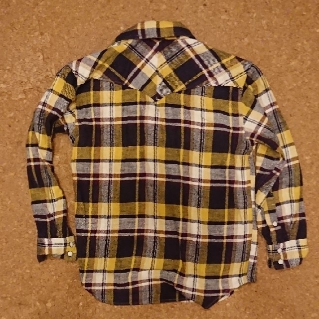 GAP Kids(ギャップキッズ)の●GAP 130 チェック柄長袖シャツ キッズ/ベビー/マタニティのキッズ服男の子用(90cm~)(ブラウス)の商品写真