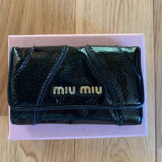 ミュウミュウ(miumiu)の【値下げ】miumiu キーケース　ミュウミュウ(キーケース)