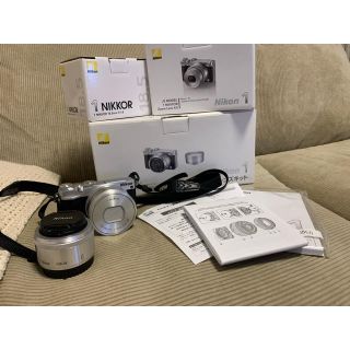 ニコン(Nikon)のNikon 1j5(ミラーレス一眼)