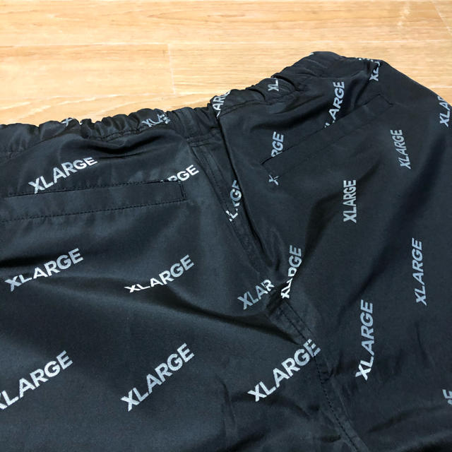 XLARGE(エクストララージ)の美品 X-LARGE エクストララージ 総ロゴ パンツ M メンズのパンツ(その他)の商品写真
