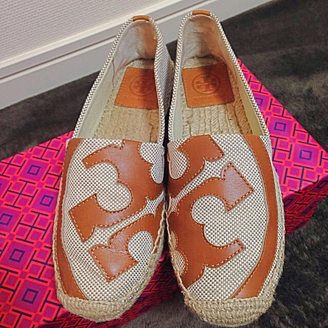 Tory トリーバーチ フラットシューズの通販 by ローズマリー|トリーバーチならラクマ Burch - 100%新品