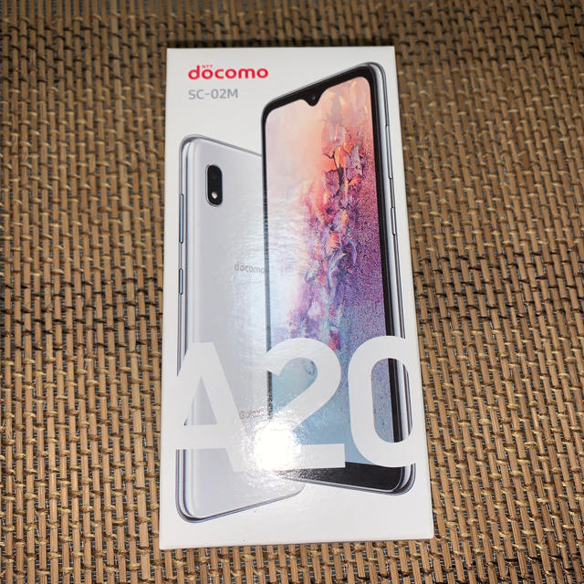 Galaxy(ギャラクシー)のGalaxy A20 新品未使用 スマホ/家電/カメラのスマートフォン/携帯電話(携帯電話本体)の商品写真