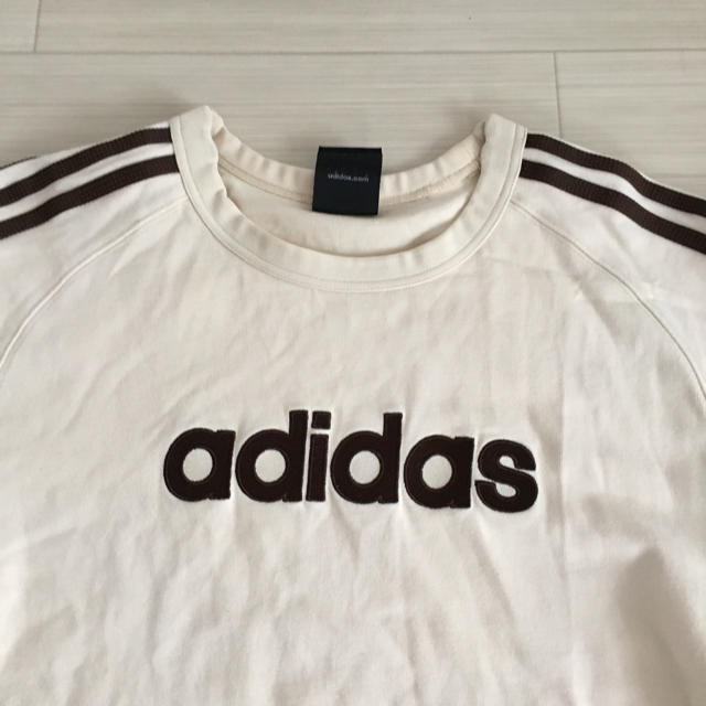 adidas(アディダス)のadidas ロゴTEE メンズのトップス(Tシャツ/カットソー(半袖/袖なし))の商品写真