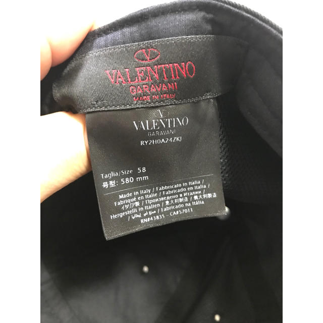 VALENTINO(ヴァレンティノ)の正規　VALENTINO.  キャップ　ヴァレンティノ　帽子 メンズの帽子(キャップ)の商品写真