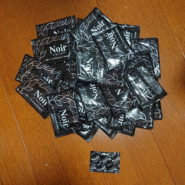 Noir   ノワール  極み茶葉   109包     ダイエットサプリ5粒