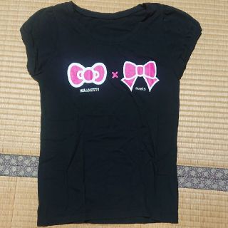 マミタス(mmts)のmmts✕HELLO KITTY　コラボ　Tシャツ　黒(Tシャツ(半袖/袖なし))