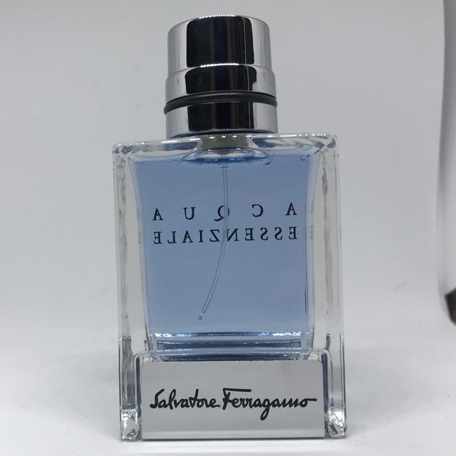 Salvatore Ferragamo(サルヴァトーレフェラガモ)のアクア エッセンツィアーレ オードトワレ　＊箱無し コスメ/美容の香水(香水(男性用))の商品写真