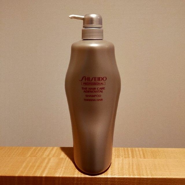 SHISEIDO (資生堂)(シセイドウ)の【新品・未使用】資生堂　アデノバイタル シャンプー 1000ml x 2本 コスメ/美容のヘアケア/スタイリング(シャンプー)の商品写真