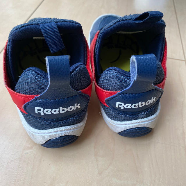 Reebok(リーボック)のキッズシューズ　子供靴　キッズスニーカー　スニーカー　運動靴 キッズ/ベビー/マタニティのベビー靴/シューズ(~14cm)(スニーカー)の商品写真