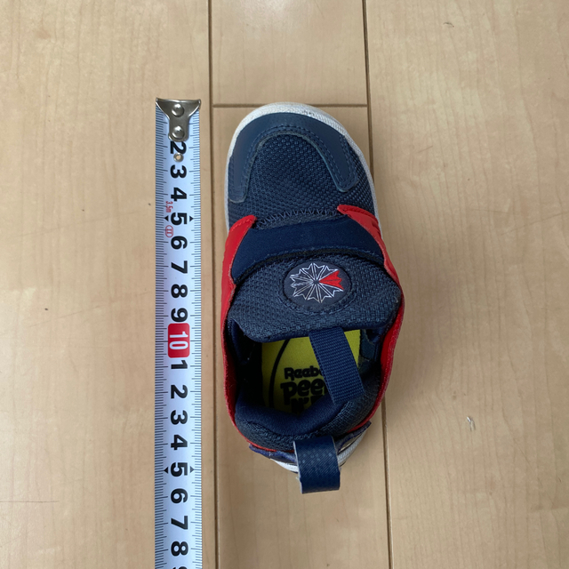 Reebok(リーボック)のキッズシューズ　子供靴　キッズスニーカー　スニーカー　運動靴 キッズ/ベビー/マタニティのベビー靴/シューズ(~14cm)(スニーカー)の商品写真