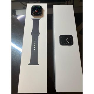 アップルウォッチ(Apple Watch)の新品バンド付き Apple Watch Series5 GPS、 44mm (腕時計(デジタル))