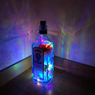 BOMBAY SAPPHIRE  壁掛けライト