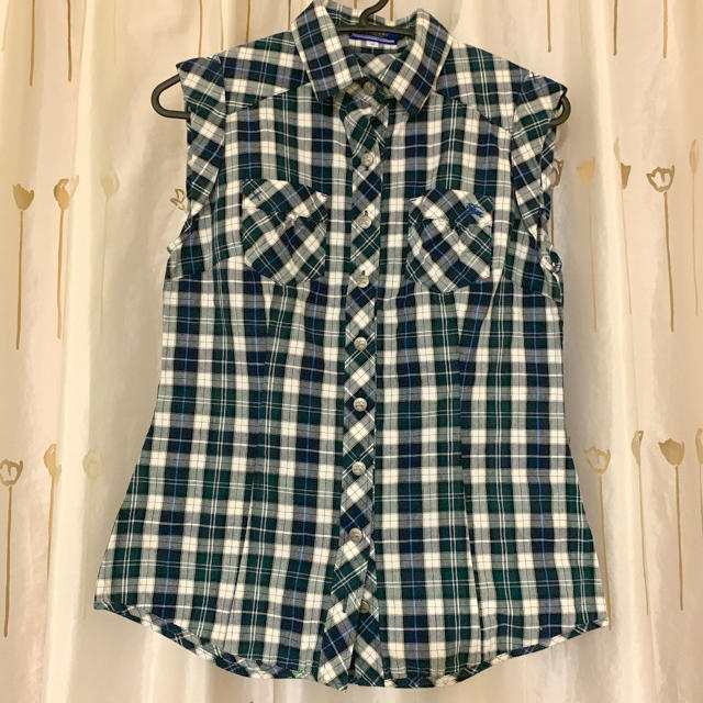 BURBERRY BLUE LABEL(バーバリーブルーレーベル)の❣️BURBERRY BULLlabelノースリーブチェックシャツ レディースのトップス(Tシャツ(半袖/袖なし))の商品写真