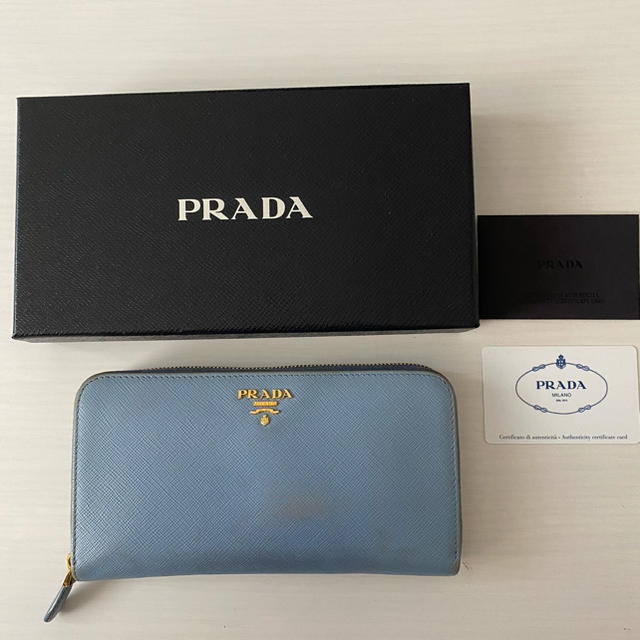 PRADA 長財布