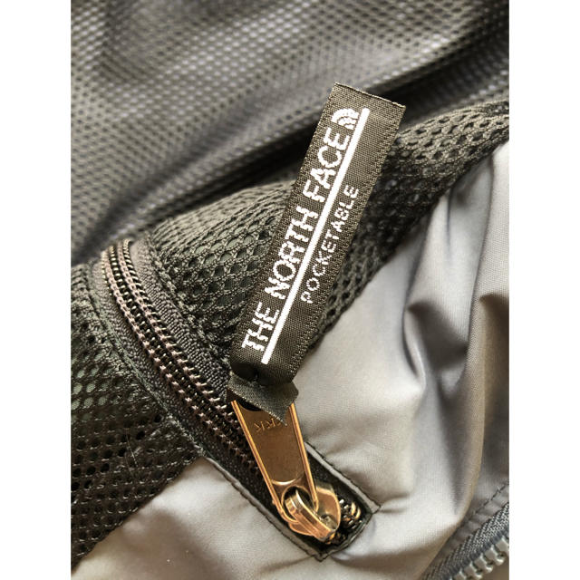 THE NORTH FACE(ザノースフェイス)のTHE NORTH FACE POCKETABLE メンズMサイズ メンズのジャケット/アウター(マウンテンパーカー)の商品写真