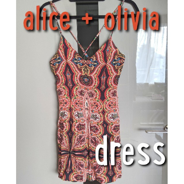 Alice+Olivia(アリスアンドオリビア)のワンピース 春 夏 秋 冬 レディース 柄 可愛い スカート キャミワンピ XS レディースのワンピース(ひざ丈ワンピース)の商品写真