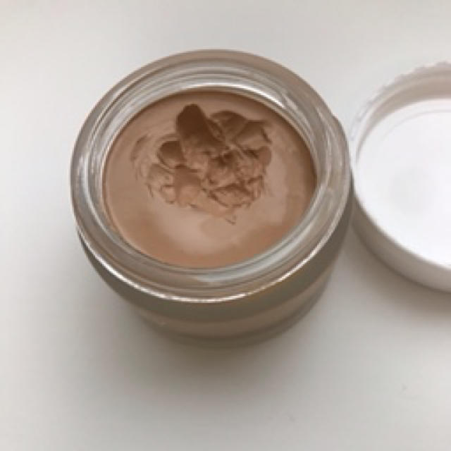 Cosme Kitchen(コスメキッチン)のrms beauty  クリームファンデーション　22番 コスメ/美容のベースメイク/化粧品(ファンデーション)の商品写真