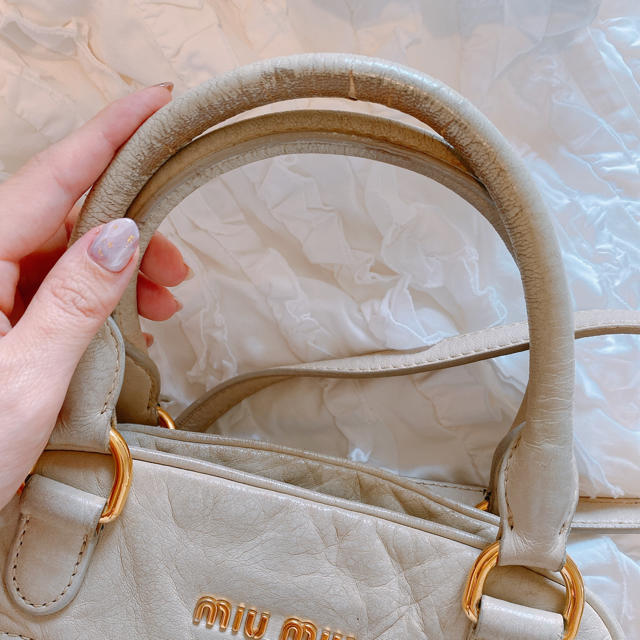 miumiu(ミュウミュウ)のcoco様専用　miumiuバッグ レディースのバッグ(ハンドバッグ)の商品写真